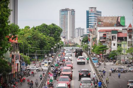 nhà cạnh cầu vượt