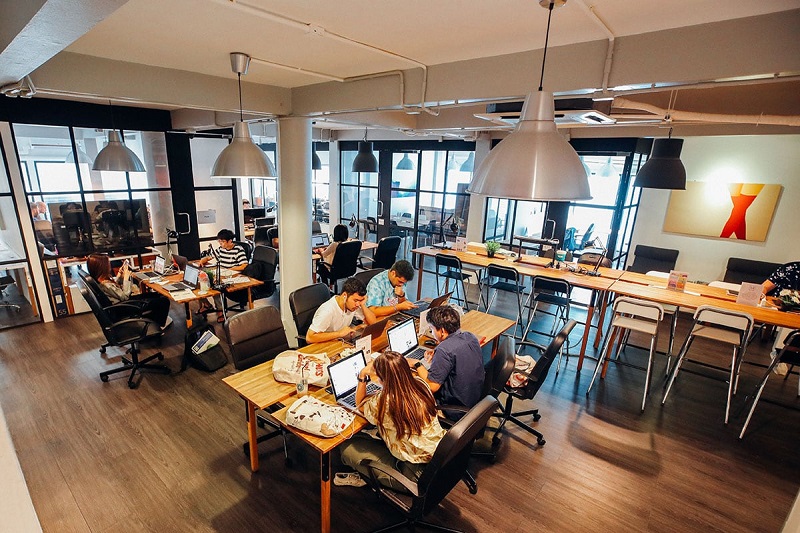 có nên đầu tư coworking space