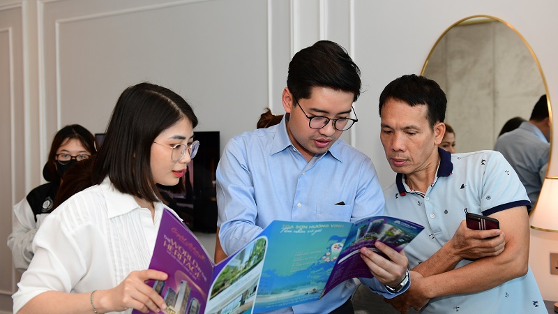 môi giới bất động sản