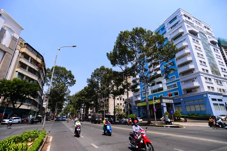 Đường Trần Hưng Đạo (quận 1, TP.HCM) dự kiến giá đất tăng từ 76 lên 380 triệu đồng/m² - Ảnh: QUANG ĐỊNH