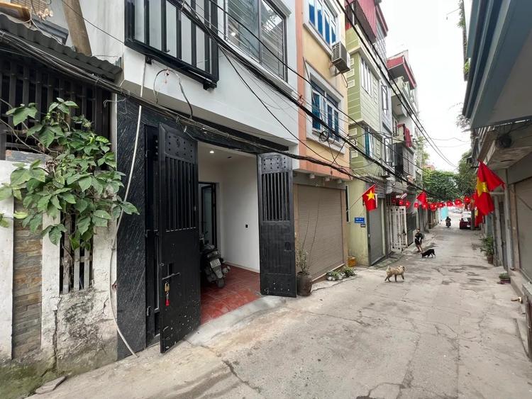 Đất nằm trong hẻm nhỏ, hẻm cụt hoặc đường vào phức tạp sẽ khiến người mua ngần ngại