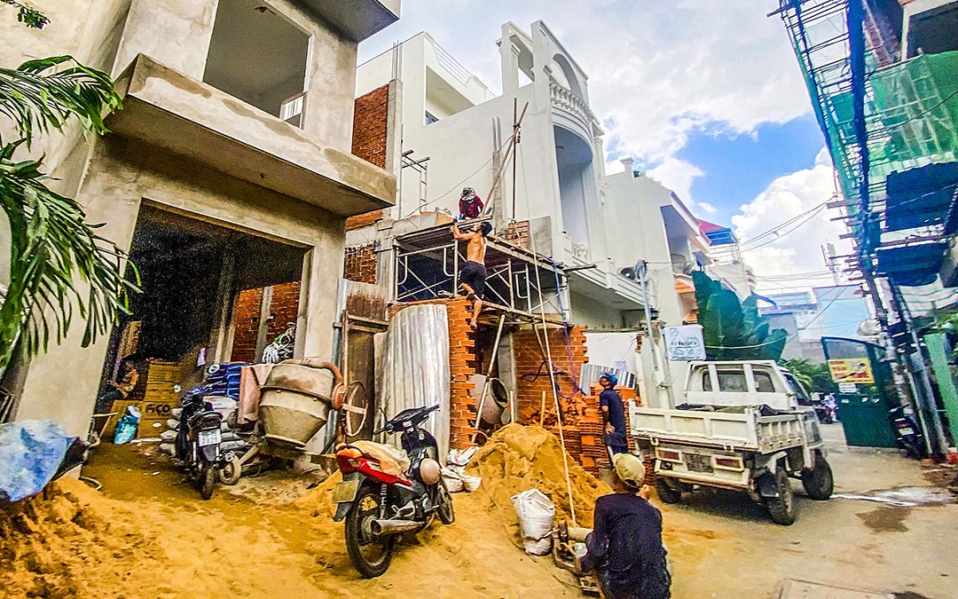 Thay vì phải xin giấy phép, người dân chỉ cần thông báo khởi công công trình