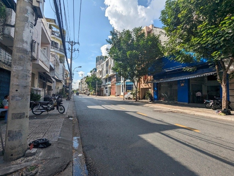 bán nhà Quận 6