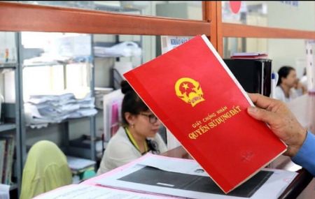 Người dân có phải đổi giấy tờ, sổ đỏ?