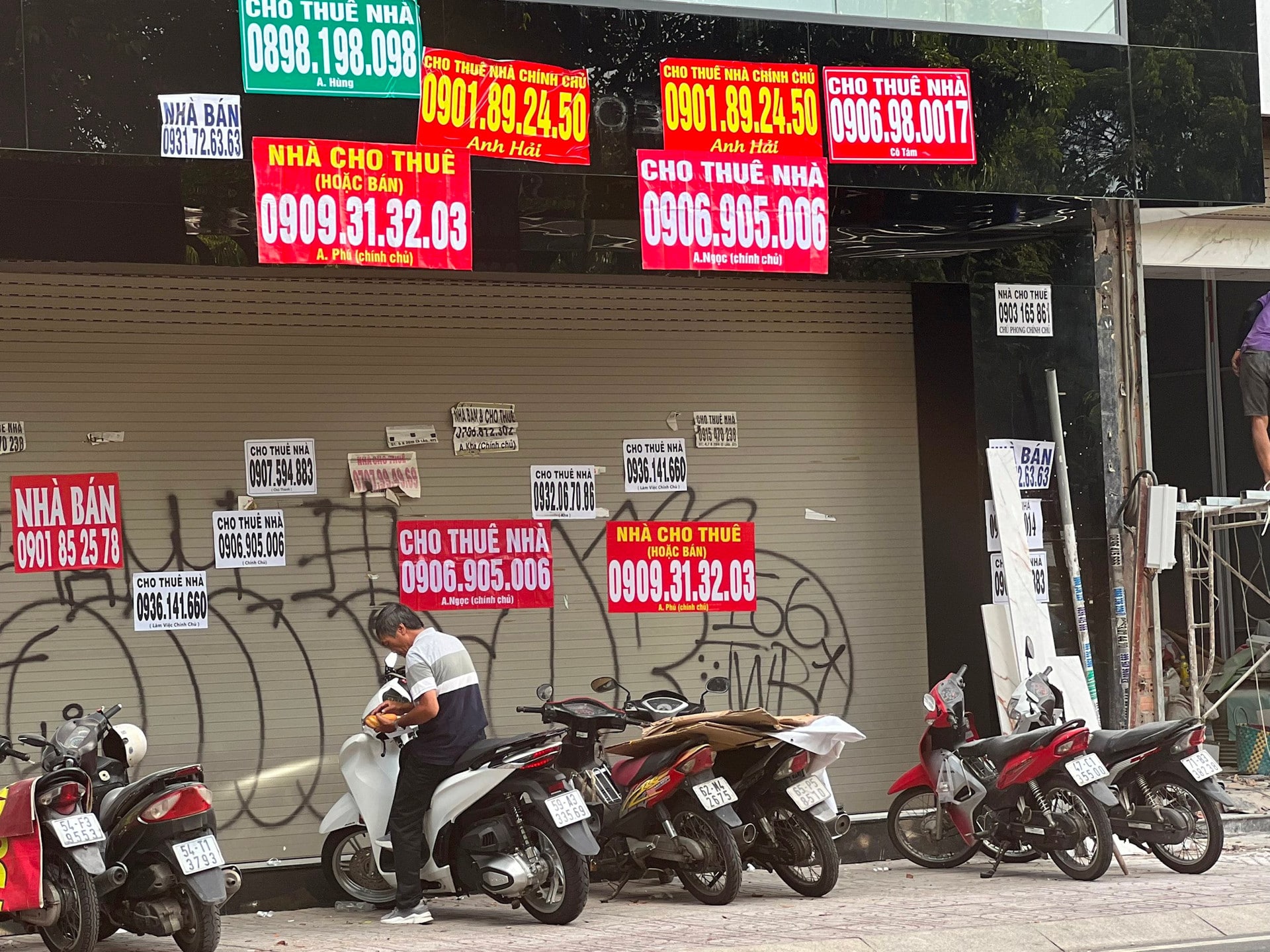 Nhu cầu thuê mặt bằng kinh doanh tại TP.HCM đã giảm từ 17-19% trong 6 tháng đầu 2025