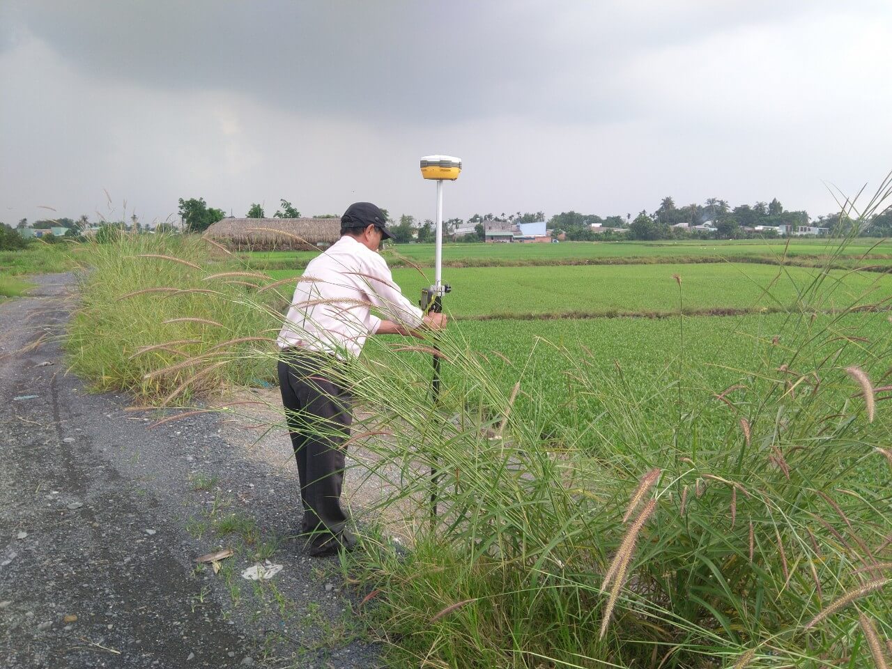 Phải làm gì khi mua đất không ghi rõ vị trí?