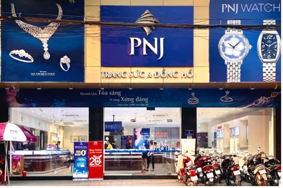 Bạn có thể chọn bán vàng SJC ở Phú Quý, Bảo Tín Minh Châu,…
