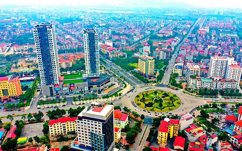 Thành phố Hồ Chí Minh dẫn đầu danh sách với dân số 13.608.800 người