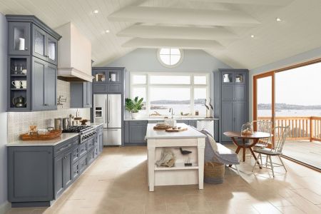 nhà hướng Tây Bắc đặt bếp hướng nào