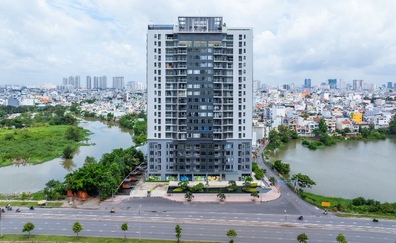 Ascent Lakeside