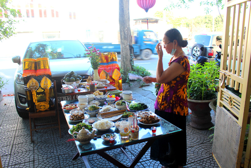 Mâm cúng đất đai trong nhà gồm những gì?