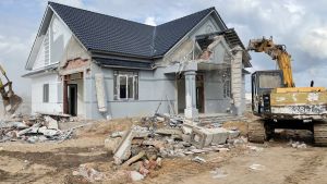 Cán bộ xã yêu cầu phá nhà khi chuyển đổi mục đích sử dụng đất