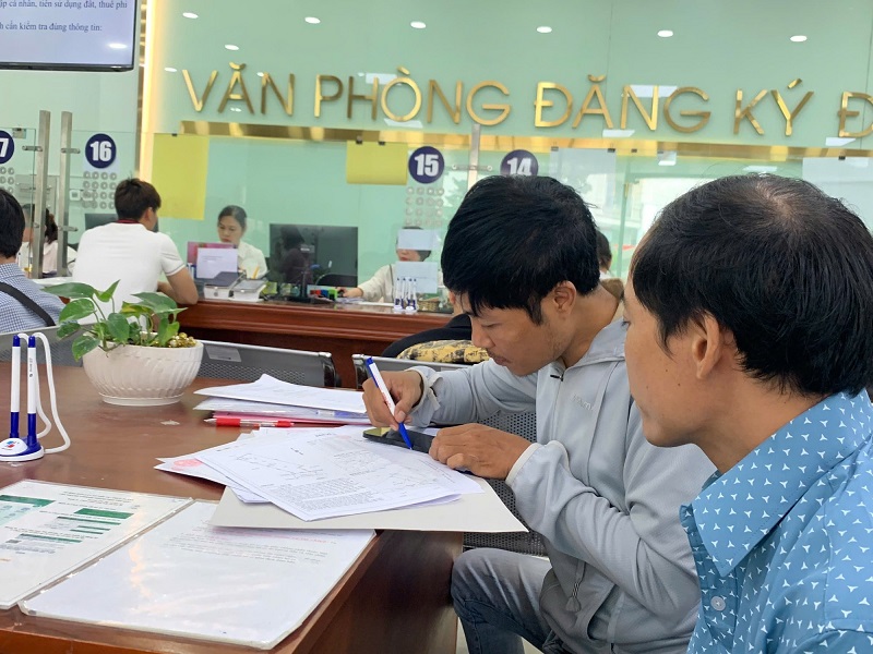 thuế trước bạ nhà đất ai phải nộp