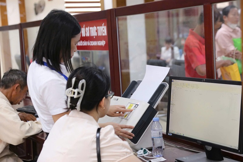 chậm cấp sổ đỏ bị phạt